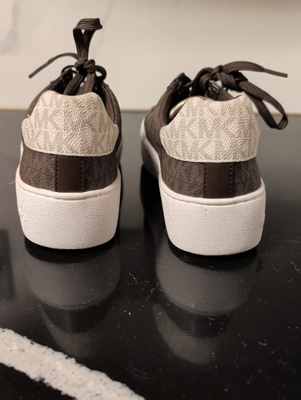 Michael Kors Poppy Color-Block Logo Sneakers Size 7.5 Used Excellent